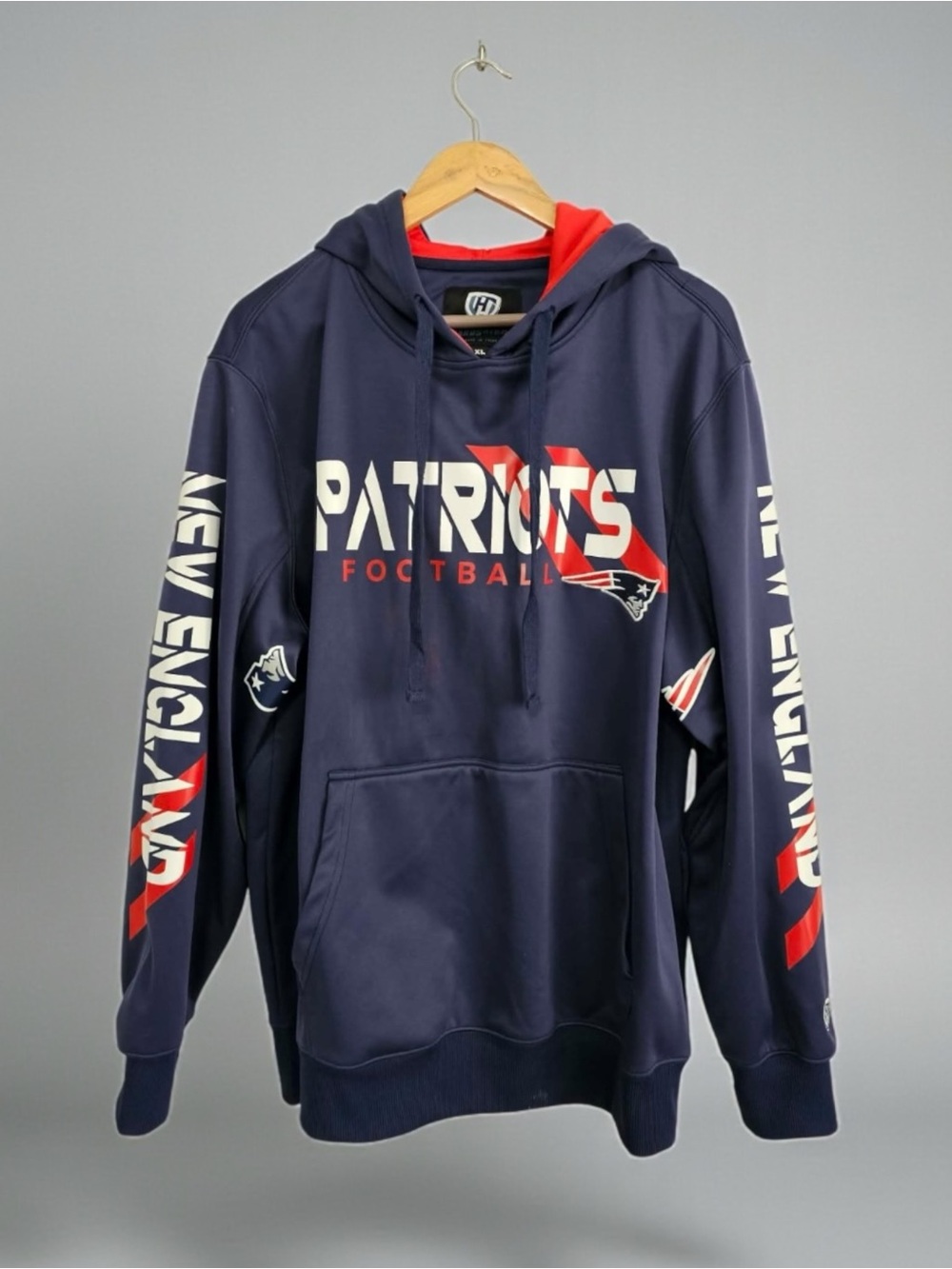 NWOT New England Patriots Navy & Red Team Pullover Hoodie